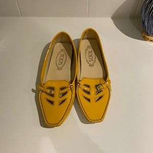 Todd loafers patent leather yellow